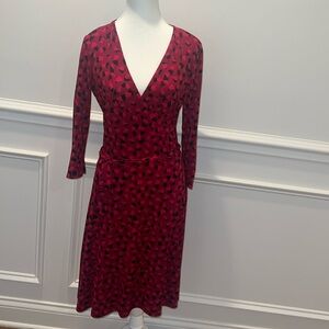Leota Red and Black Brush Stroke Pattern Dress with Optional Tie Size Small